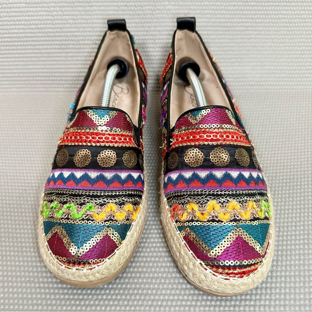 Beacon Fashion & Fit Womens 8.5W Aztec Print Slip On Comfort Shoes
